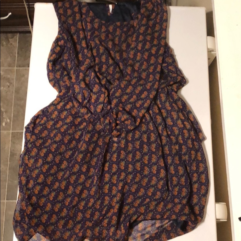 Floral dress with pockets! -Must BUY